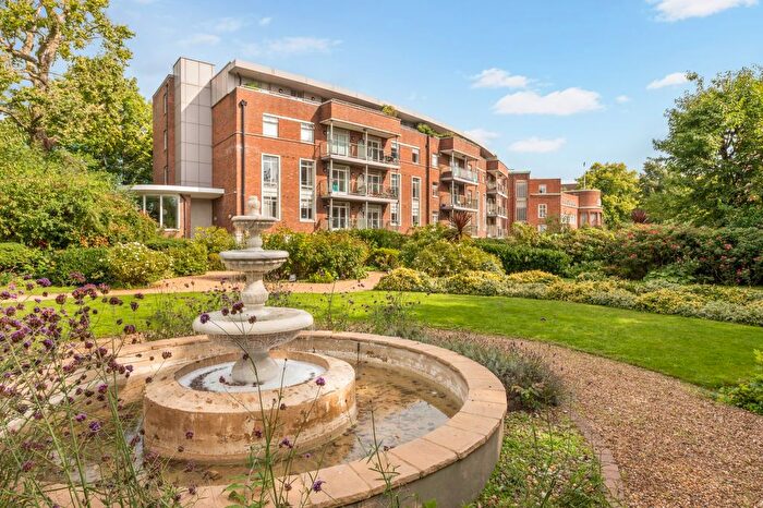 2 Bedroom Flat To Rent In The Nautilus Building, Myddelton Passage, EC1R