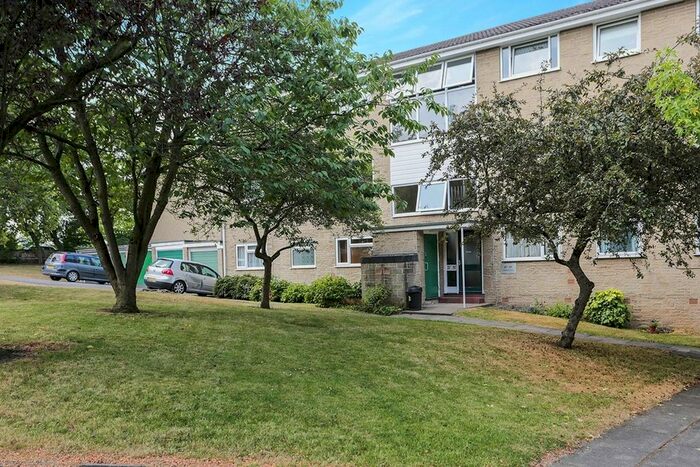 2 Bedroom Flat To Rent In Park Grange Croft, Sheffield, South Yorkshire, S2