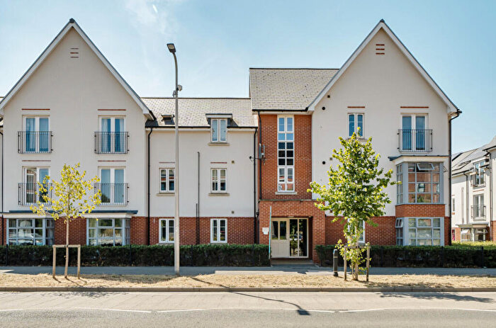 2 Bedroom Apartment For Sale In William Heelas Way, Wokingham, Berkshire, RG40