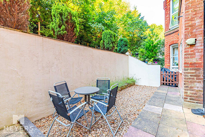 Studio To Rent In West Cliff Studios, Bournemouth, BH2