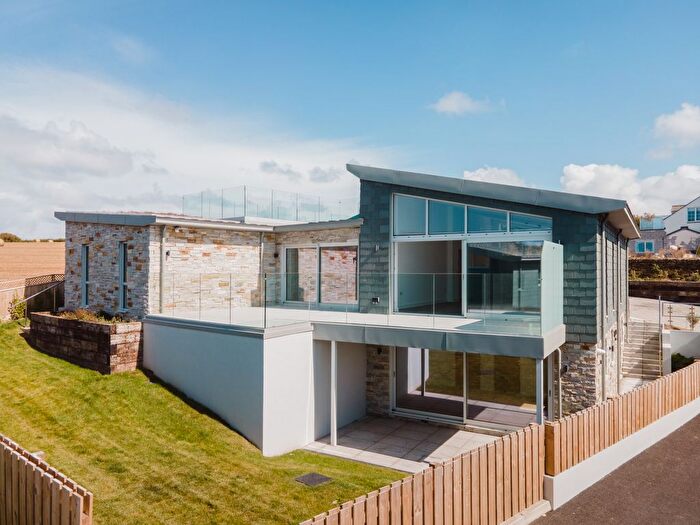 5 Bedroom Detached House For Sale In Trerice, Treyarnon Bay, PL28