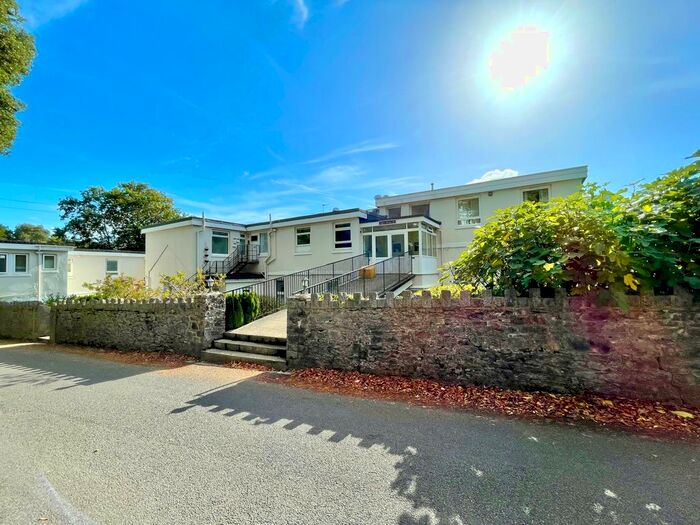 1 Bedroom Flat To Rent In Higher Warberry Road, Torquay, TQ1