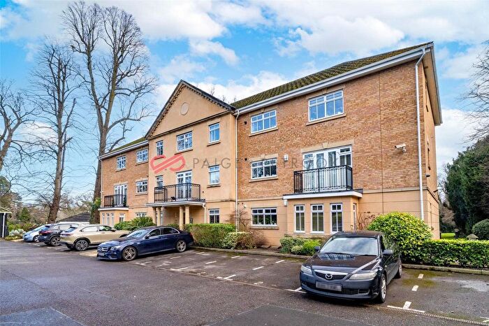 2 Bedroom Property To Rent In Regents Court, Uxbridge Road, Pinner, Middlesex, HA5
