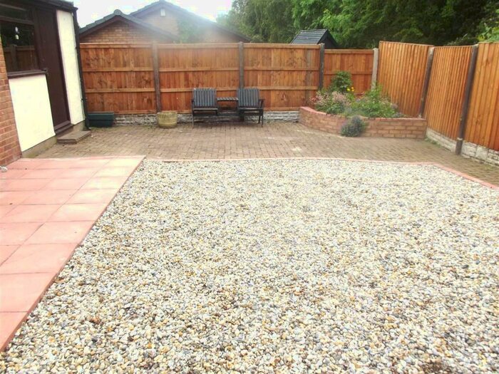 2 Bedroom Bungalow To Rent In Esless Park, Rhostyllen, LL14