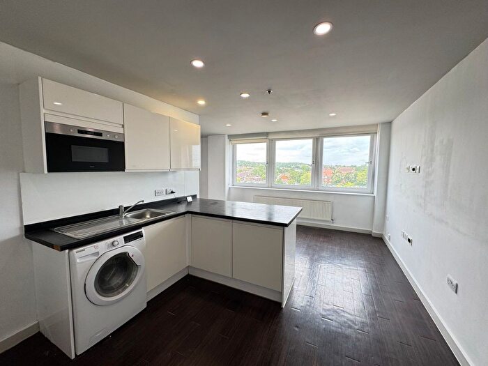1 Bedroom Flat To Rent In Cherrydown East, Basildon, SS16