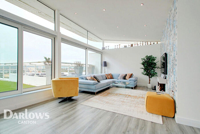 2 Bedroom Apartment For Sale In Havannah Street, Cardiff, CF10