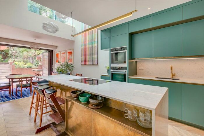 4 Bedroom House To Rent In Aberdeen Road, Highbury, Islington, London, N5