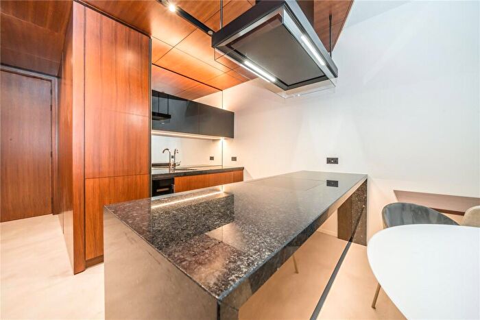 1 Bedroom Apartment To Rent In Park Drive, One Park Drive, London, E14