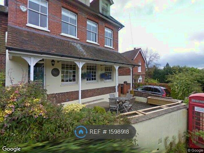 3 Bedroom End Of Terrace House To Rent In Lords Hill, Guildford, GU5