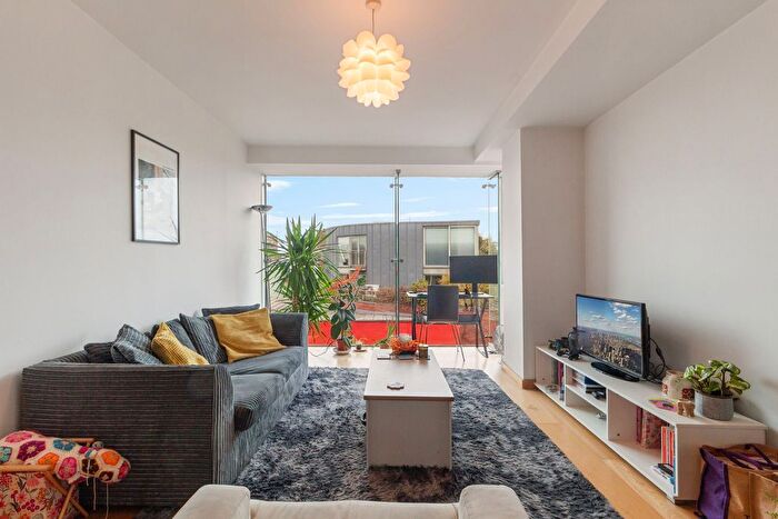 1 Bedroom Flat To Rent In Angelis Apartments, Graham Street, London, N1