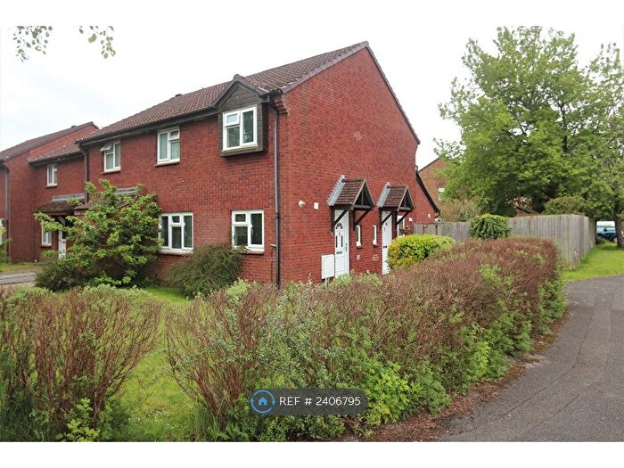 1 Bedroom Terraced House To Rent In Braemore Close, Thatcham, RG19