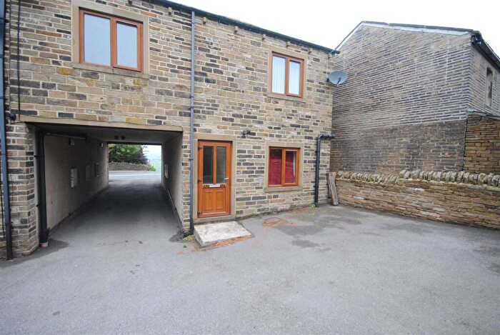 1 Bedroom Apartment To Rent In Ambler Thorn, Queensbury, Bradford, BD13