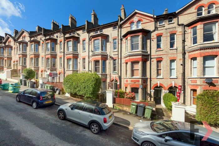 1 Bedroom Flat To Rent In Woodland Road, London, SE19
