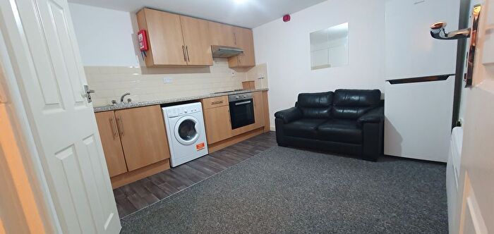 1 Bedroom Flat To Rent In Flora Street, Cathays, Cardiff, CF24