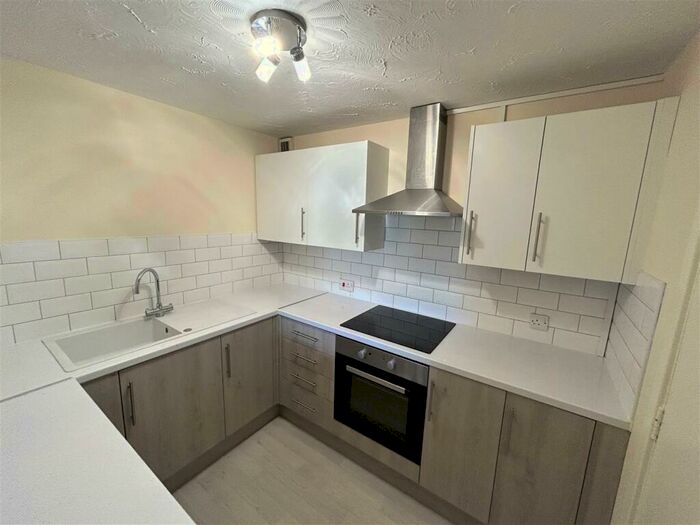 2 Bedroom Apartment To Rent In Foxdale Drive, Brierley Hill, West Midlands, DY5