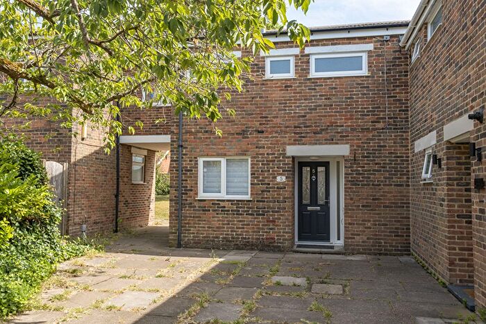 4 Bedroom End Terrace House To Rent In Mimosa Court, Andover, Hampshire, SP10