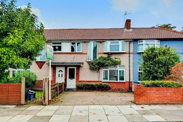 3 Bedroom Semi-Detached House To Rent In Warren Road, Whitton, Twickenham, TW2