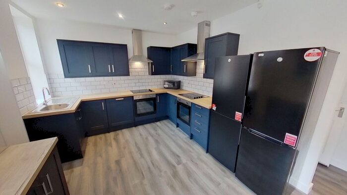 6 Bedroom Terraced House To Rent In Headingley Avenue, Headingley, Leeds, LS6