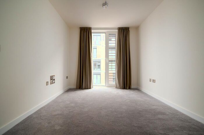 3 Bedroom Flat To Rent In The Kell, Gillingham Gate Road, Gillingham, ME4