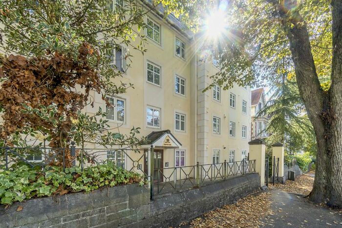 2 Bedroom Apartment To Rent In Albert Road, Plymouth, PL2