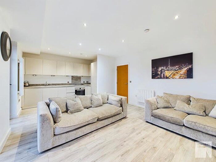 2 Bedroom Apartment To Rent In Roper Court, M4