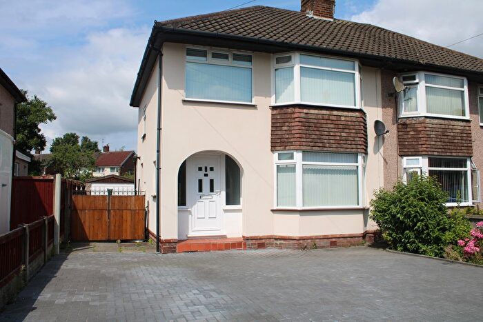 3 Bedroom Semi-Detached House To Rent In Derwent Close, Rainhill, Prescot, L35