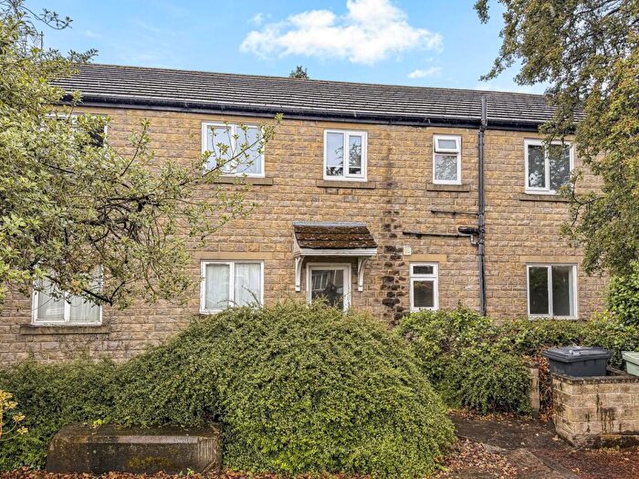 1 Bedroom Flat For Sale In Walkers Row, Yeadon, Leeds, LS19