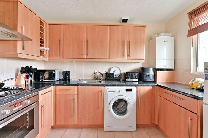 1 Bedroom Flat To Rent In Alexandra Road, Wimbledon, London, SW19
