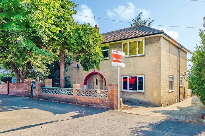 3 Bedroom Semi-Detached House For Sale In Green Lane, Surrey, CR7