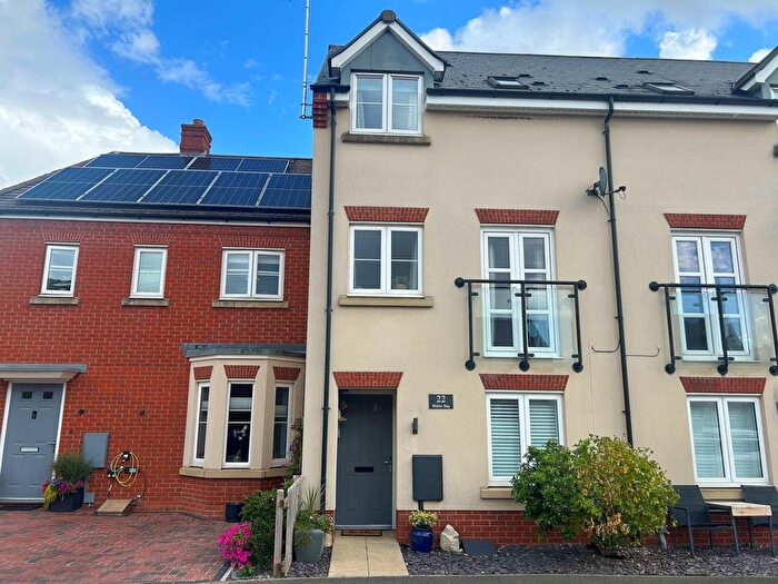 3 Bedroom Town House For Sale In Webbs Way, Tewkesbury, GL20