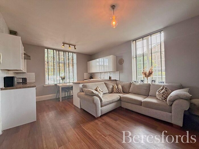 1 Bedroom Flat For Sale In Astra Close, Hornchurch, RM12