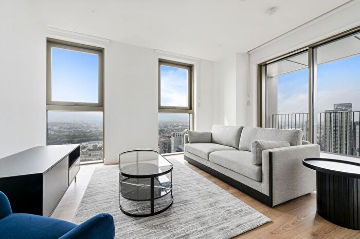 2 Bedroom Flat To Rent In One Thames Quay, Marsh Wall, E14