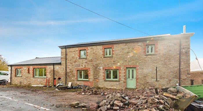 4 Bedroom Detached House For Sale In Broadlay, Ferryside, SA17