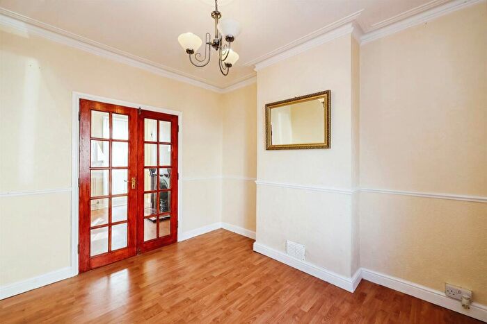 3 Bedroom Terraced House For Sale In Adames Road, Portsmouth, PO1