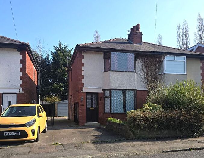 3 Bedroom Semi Detached House For Sale In Avondale Drive, Lostock Hall, Preston, PR5