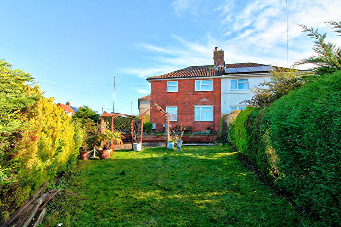 3 Bedroom Semi Detached House For Sale In Woodland Way, Bristol, BS15