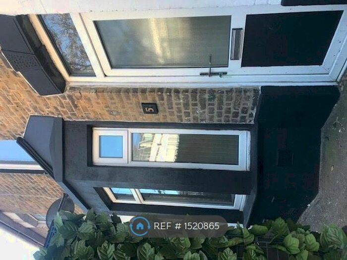 4 Bedroom Terraced House To Rent In Portland Terrace, Sheerness, ME12