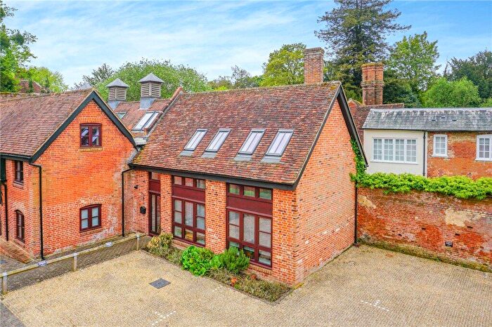 1 Bedroom End Of Terrace House For Sale In Palace Gate Farm, Odiham, Hook, RG29