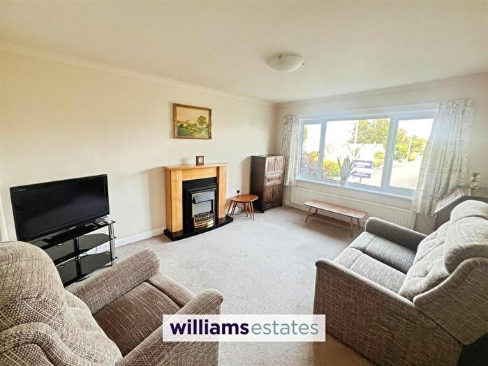 2 Bedroom Detached Bungalow For Sale In The Links, Gwernaffield, CH7