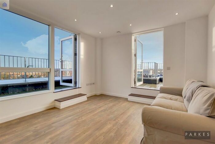 2 Bedroom Flat To Rent In Waterfield House, Ealing Road HA0