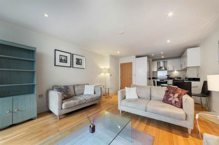 1 Bedroom Apartment To Rent In Drayton Park, London, N5