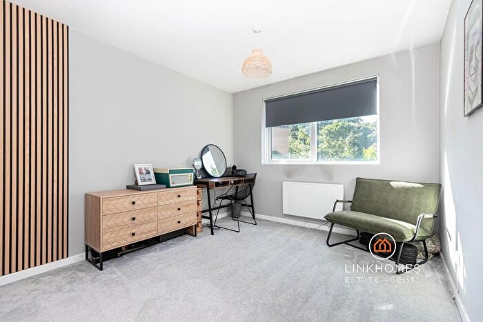 2 Bedroom Apartment For Sale In Surrey Road, Bournemouth, BH4