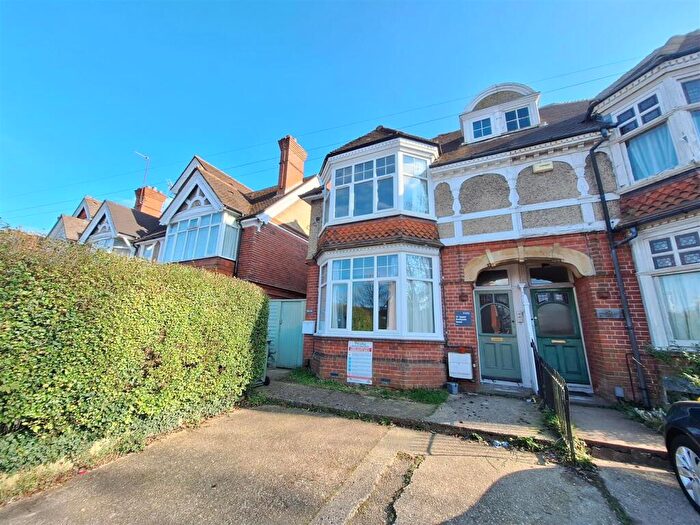 2 Bedroom Flat To Rent In Upper Redlands Road, Upper Flat, RG1