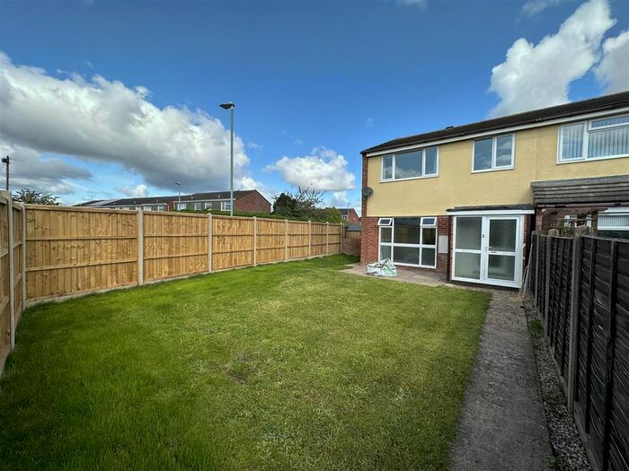 3 Bedroom End Of Terrace House To Rent In Foley Road, Newent, GL18