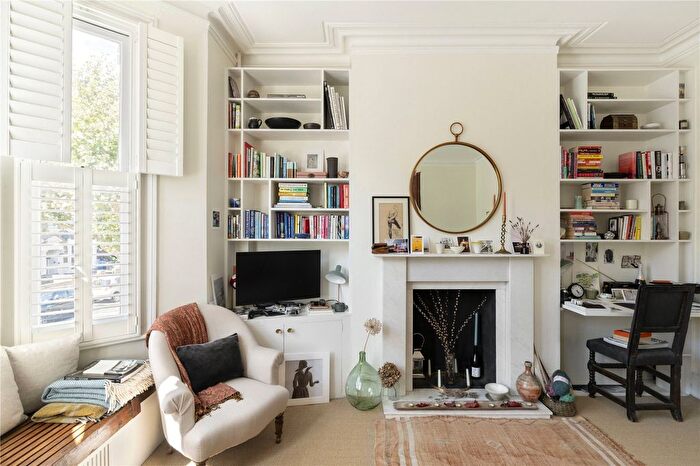 1 Bedroom Flat For Sale In Ashmore Road, Queens Park, London, W9