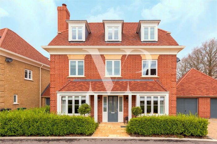 5 Bedroom Detached House To Rent In Sassoon Drive, Trent Park, London, EN4