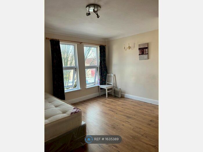 Studio To Rent In Watford Road, Birmingham, B30