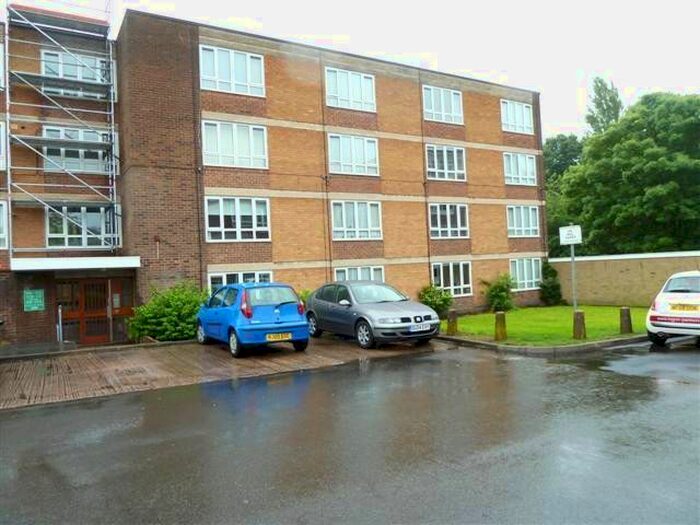 2 Bedroom Flat To Rent In Aldersley Road, Tettenhall, Wolverhampton, WV6