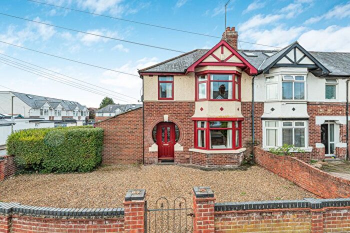 4 Bedroom End Of Terrace House For Sale In Ridgefield Road, East Oxford, OX4