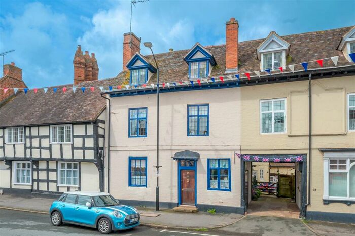 4 Bedroom House For Sale In Henley Street, Alcester, B49